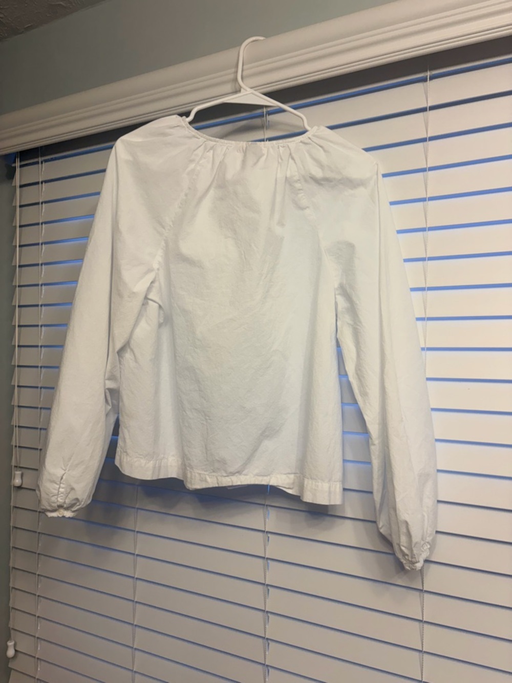 Universal Thread White Button-Front Blouse - Picture 2 of 4